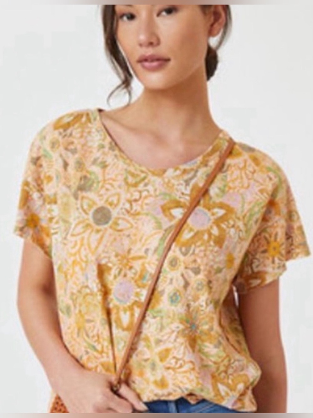PILCRO XS Floral Short-Sleeve Scoop Neck Top in Mustard Pink.